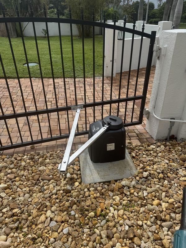Viking swing gate operator